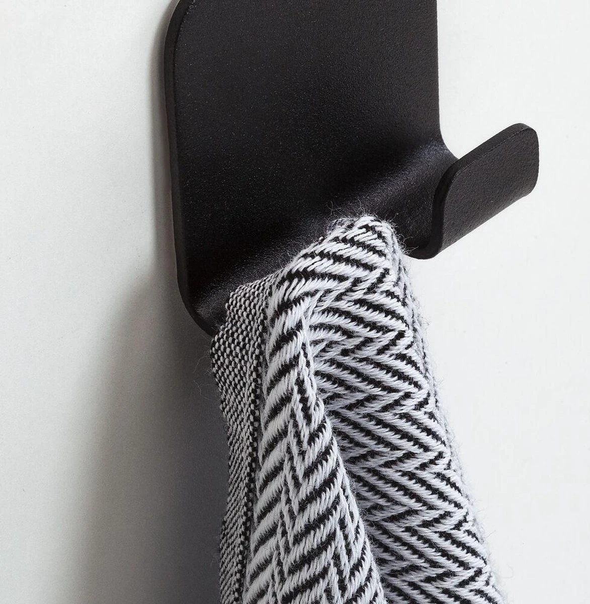 Tiger Colar - Handdoekhaak - Zwart - Afbeelding 2