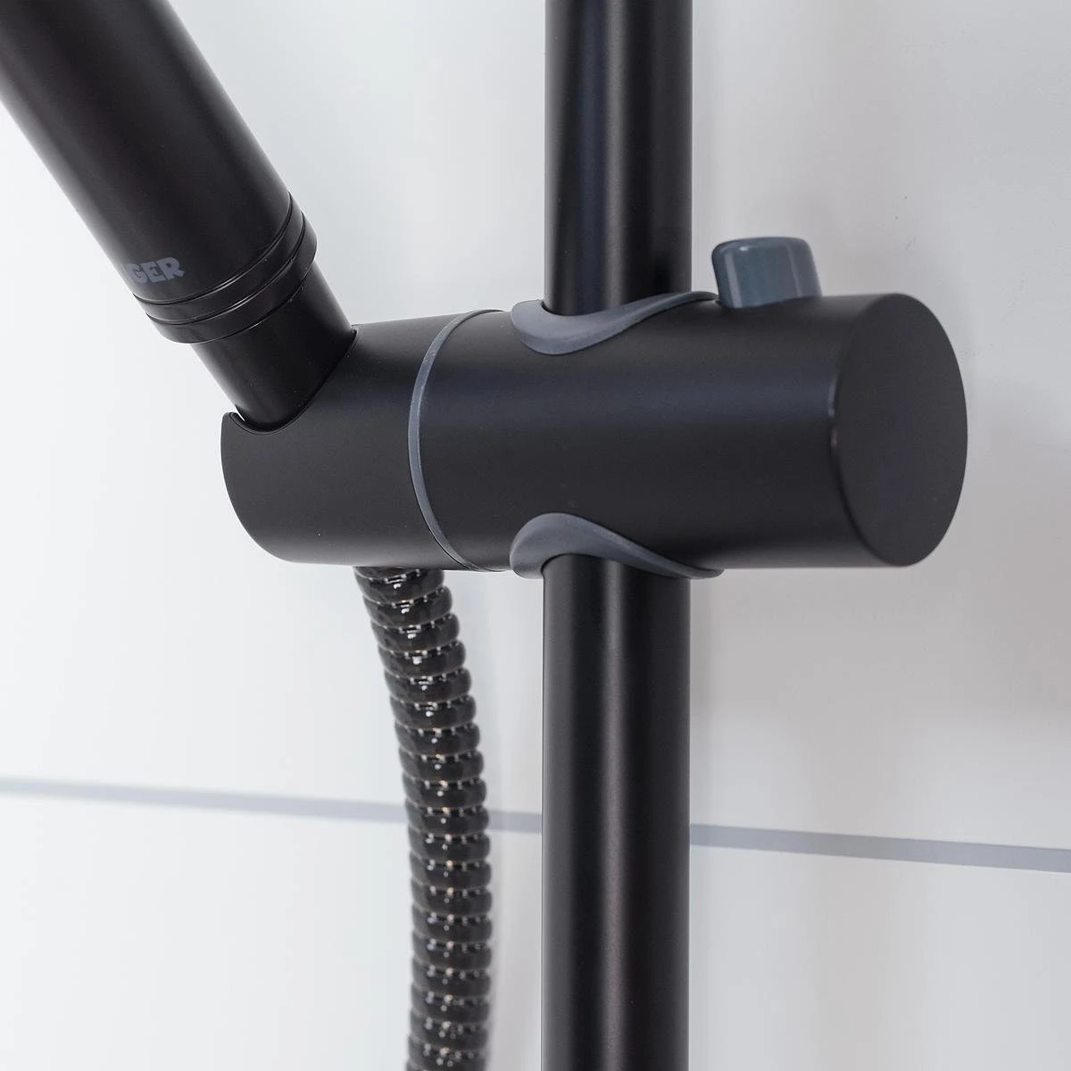 Tiger Tyne Doucheset - Regendouche Ø 22,5 Cm - Handdouche Ø 12 Cm - 3 Standen - Mat Zwart - Afbeelding 7