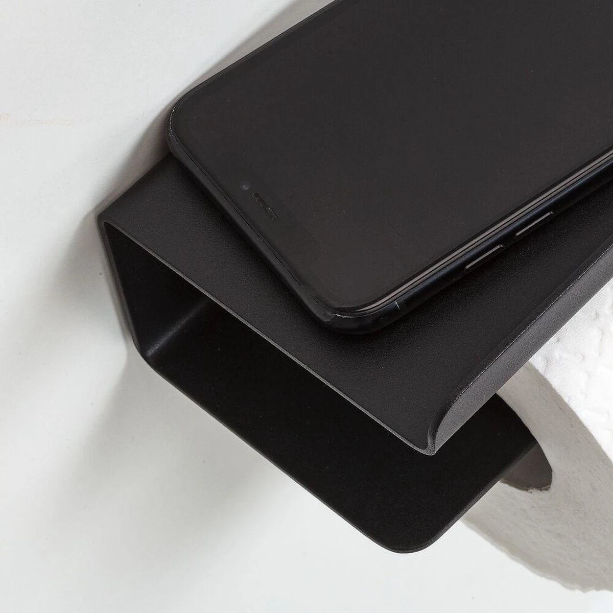 Tiger Colar - Toiletrolhouder Met Planchet - Zwart - Afbeelding 6