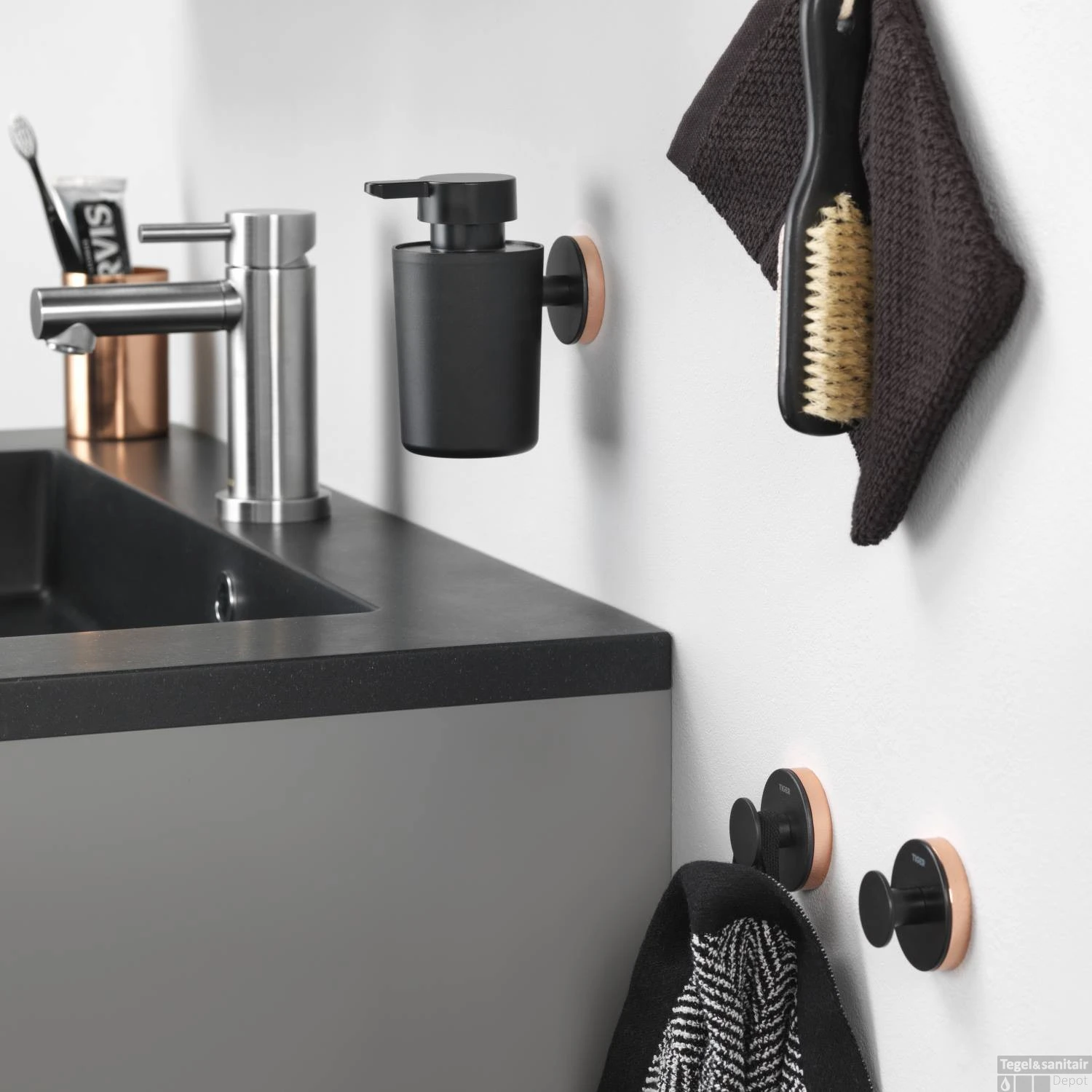 Handdoekhaak Tiger Urban Groot Rond Mat Zwart - Afbeelding 7