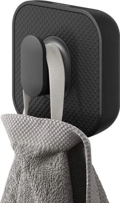 Tiger Carv - Handdoekhaak Groot - Zwart